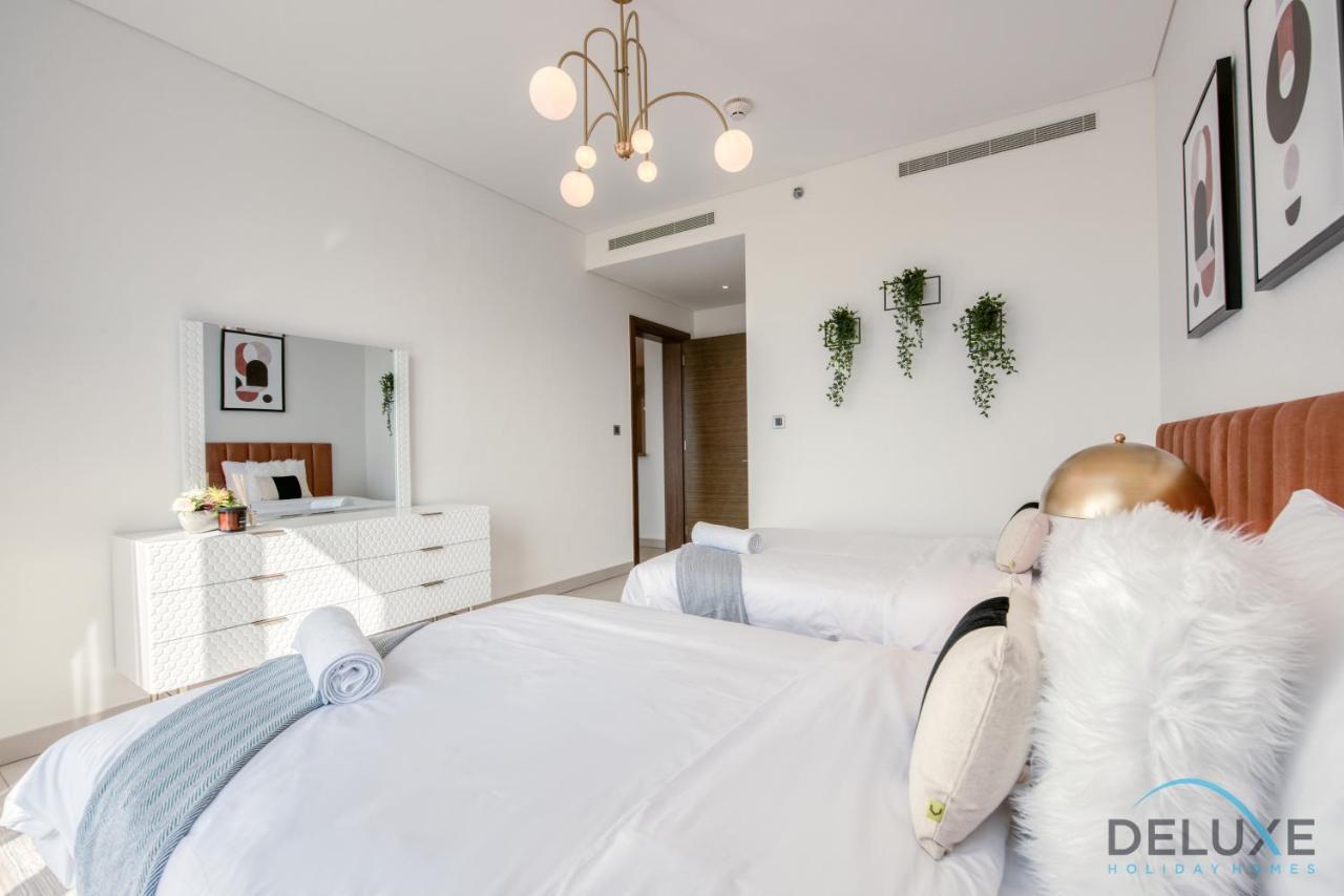 Notable 2Br At Sobha Hartland Greens Mbr City By Deluxe Holiday Homes Dubai Exteriör bild